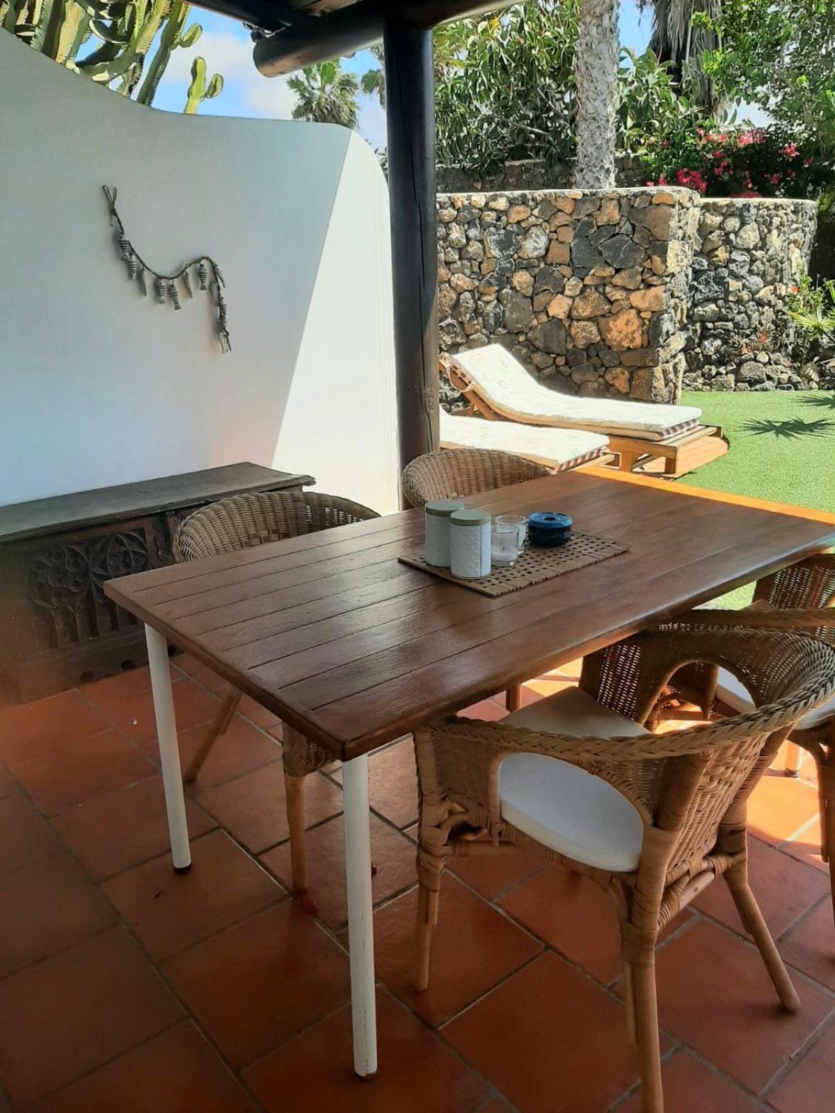 Casa Brujas Holiday home Lajares